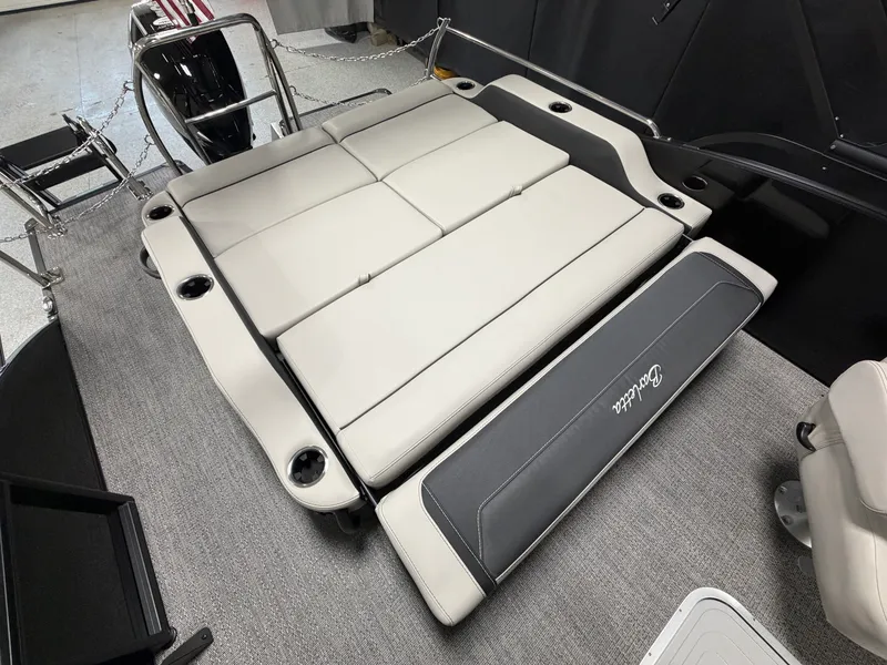 Slide: The Image of Barletta Cabrio 22 UC 2026 - 60