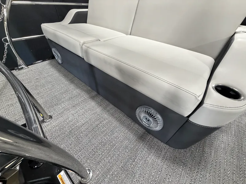 Slide: The Image of Barletta Cabrio 22 UC 2026 - 71