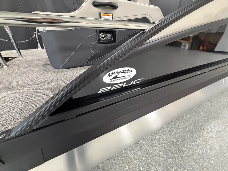 Slide: The Image of Barletta Cabrio 22 UC 2026 - 84