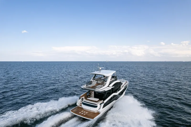 Slide: The Image of Galeon 560 FLY 2024 - 11