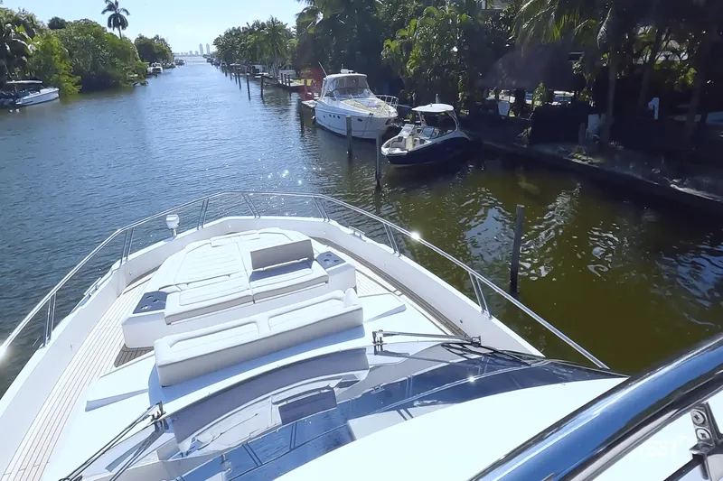 Slide: The Image of Galeon 560 FLY 2024 - 40