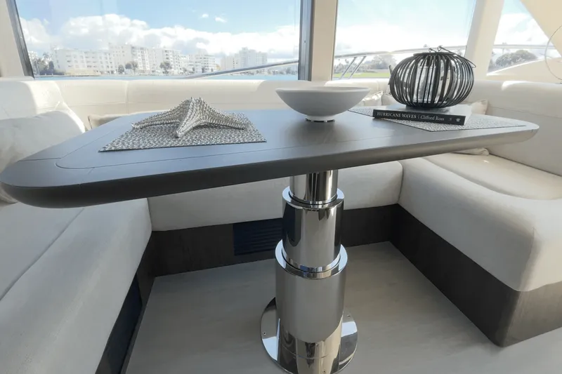 Slide: The Image of Galeon 560 FLY 2024 - 42