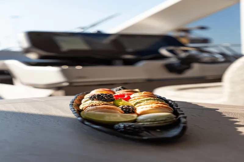 Slide: The Image of Galeon 560 FLY 2024 - 79