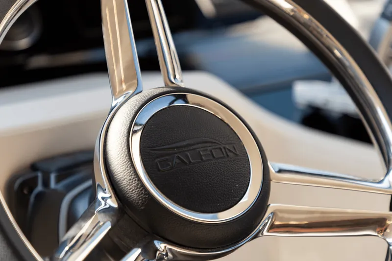 Slide: The Image of Galeon 560 FLY 2024 - 84