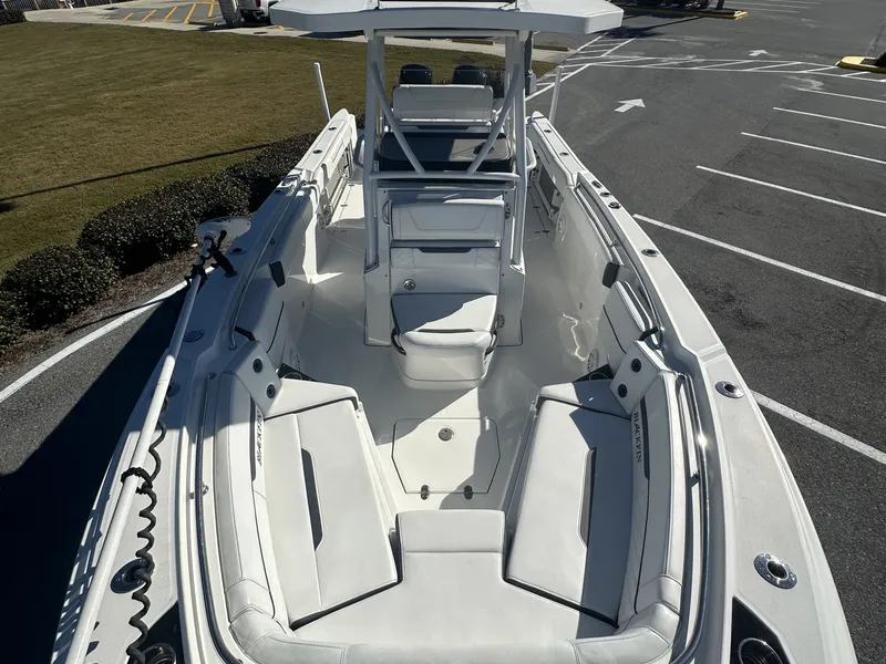 Slide: The Image of Blackfin 252 CC 2021 - 21