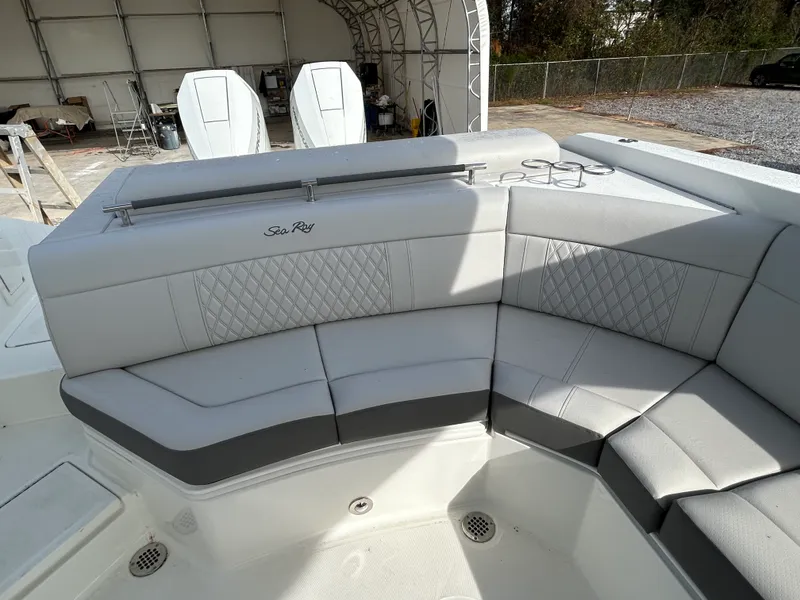 Slide: The Image of Sea Ray SLX 310 Outboard 2026 - 10