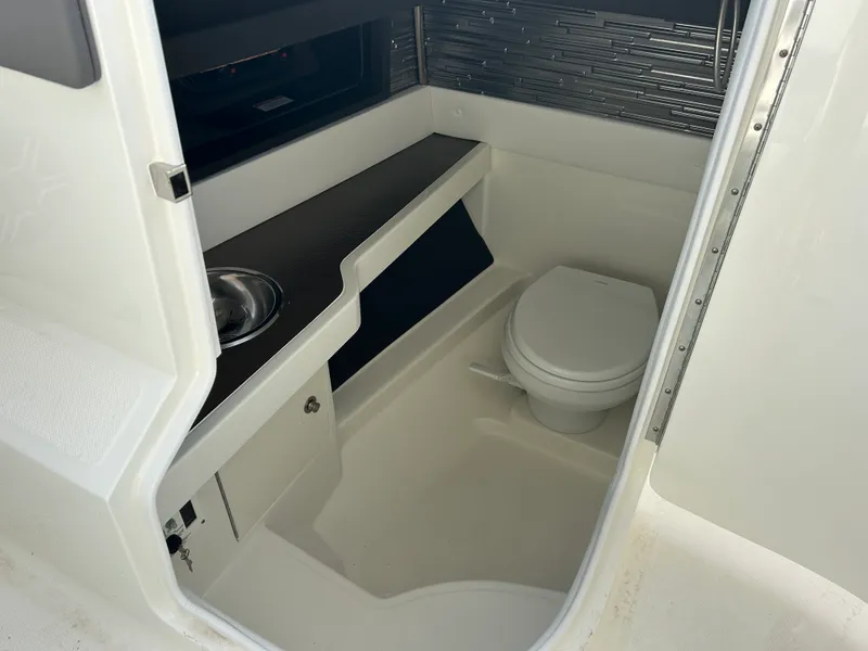 Slide: The Image of Sea Ray SLX 310 Outboard 2026 - 16