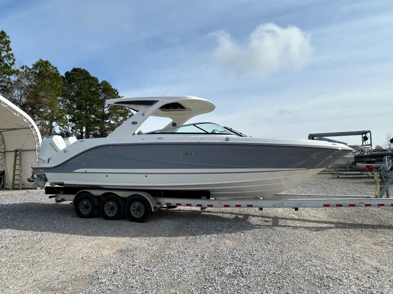 Slide: The Image of Sea Ray SLX 310 Outboard 2026 - 3