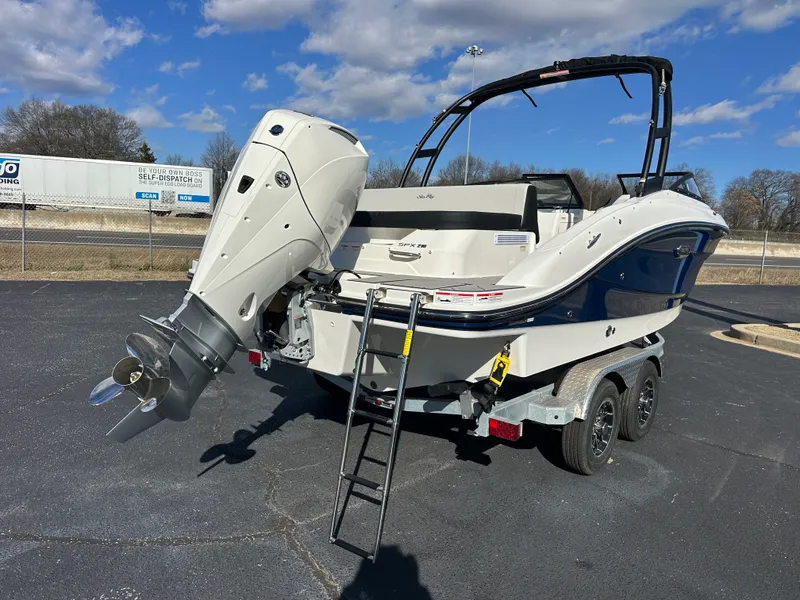 Slide: The Image of Sea Ray SPX 210 Outboard 2026 - 3