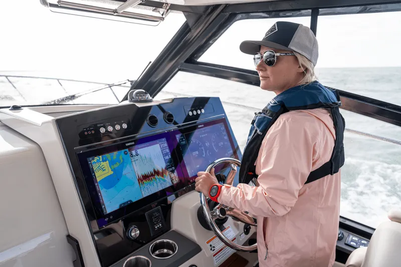 Slide: The Image of Boston Whaler 365 Conquest 2026 - 24