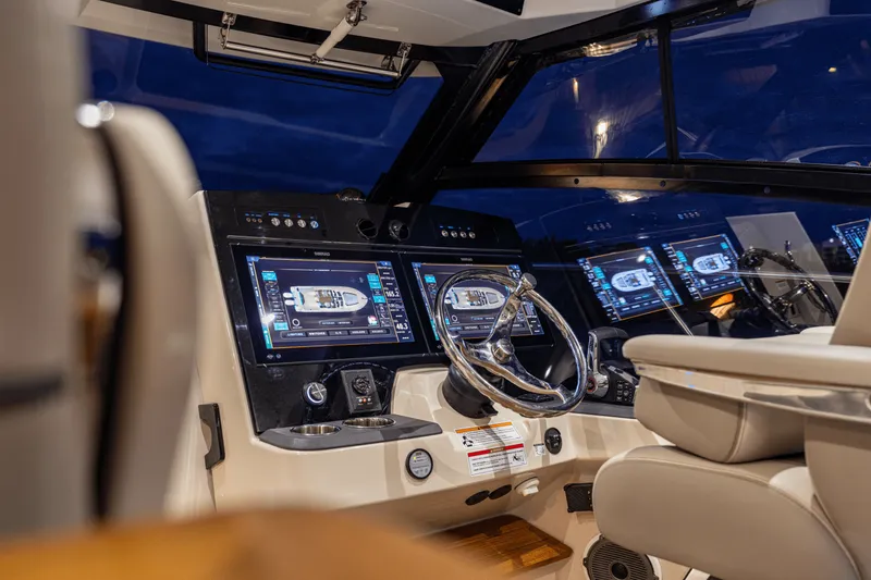 Slide: The Image of Boston Whaler 365 Conquest 2026 - 26