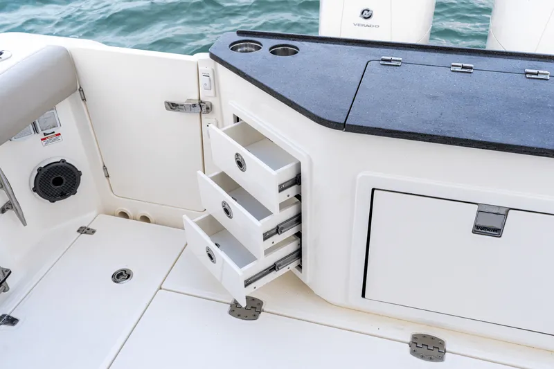 Slide: The Image of Boston Whaler 365 Conquest 2026 - 53