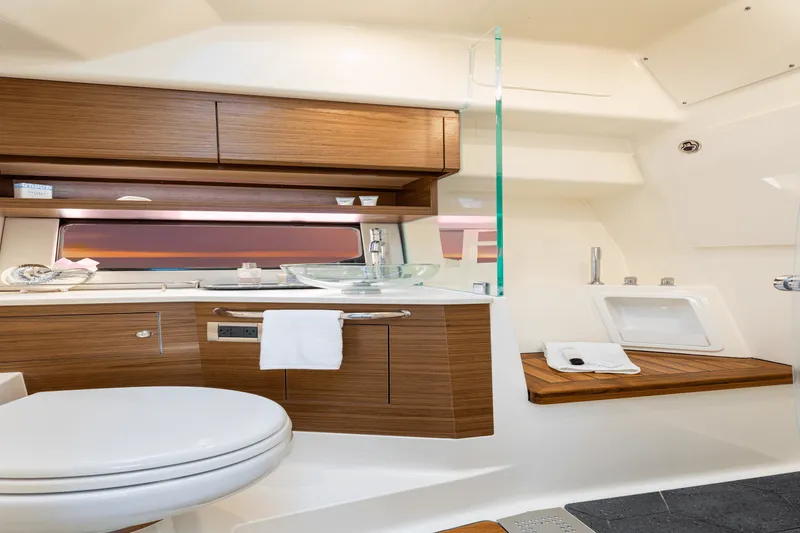 Slide: The Image of Boston Whaler 365 Conquest 2026 - 93