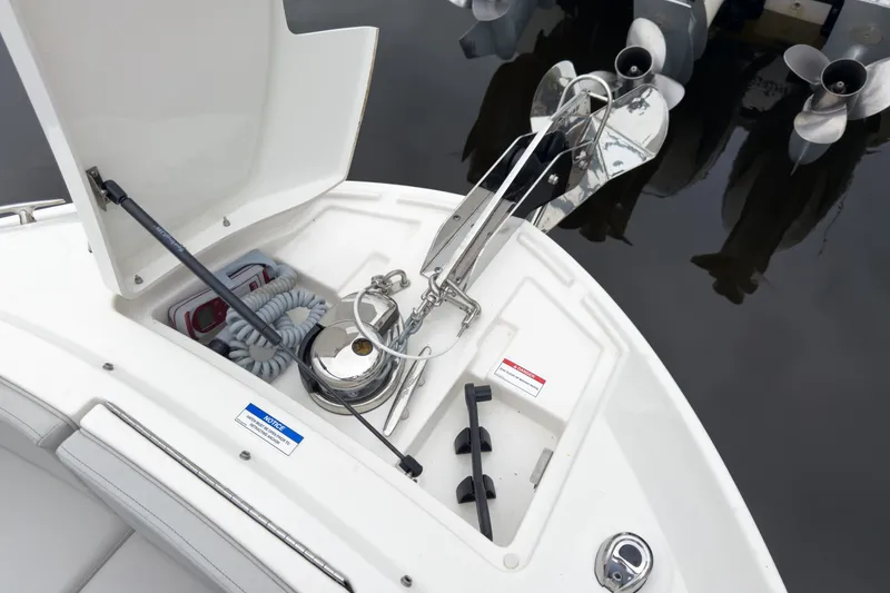 Slide: The Image of Sea Ray SLX 310 Outboard 2026 - 25