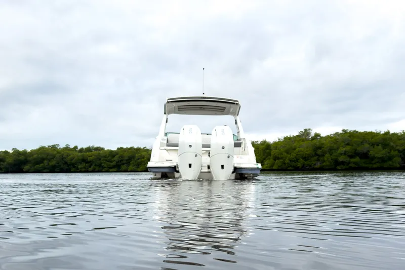 Slide: The Image of Sea Ray SLX 310 Outboard 2026 - 28