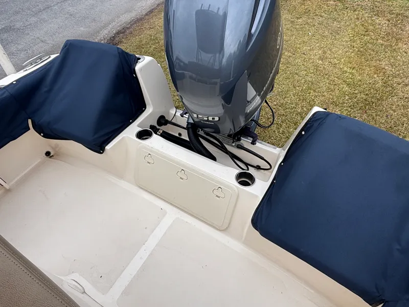 Slide: The Image of Scout 195 SF 2023 - 10