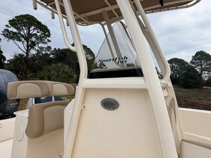 Slide: The Image of Scout 195 SF 2023 - 5