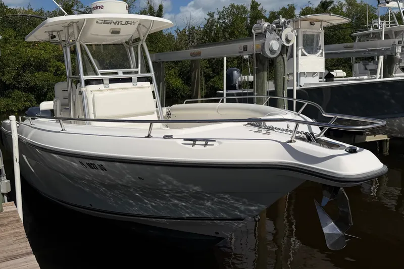 Slide: The Image of Century 2901 Center Console 2009 - 5