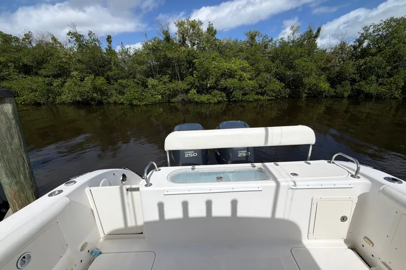 Slide: The Image of Century 2901 Center Console 2009 - 9