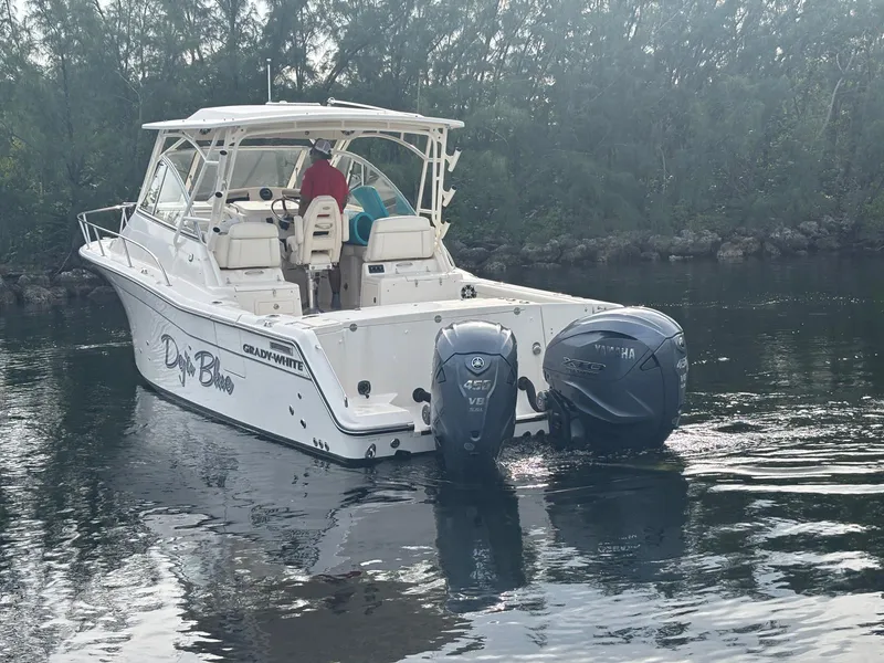 Slide: The Image of Grady-White 330 EXPRESS 2023 - 5