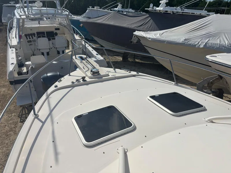 Slide: The Image of Grady-White 330 EXPRESS 2023 - 8