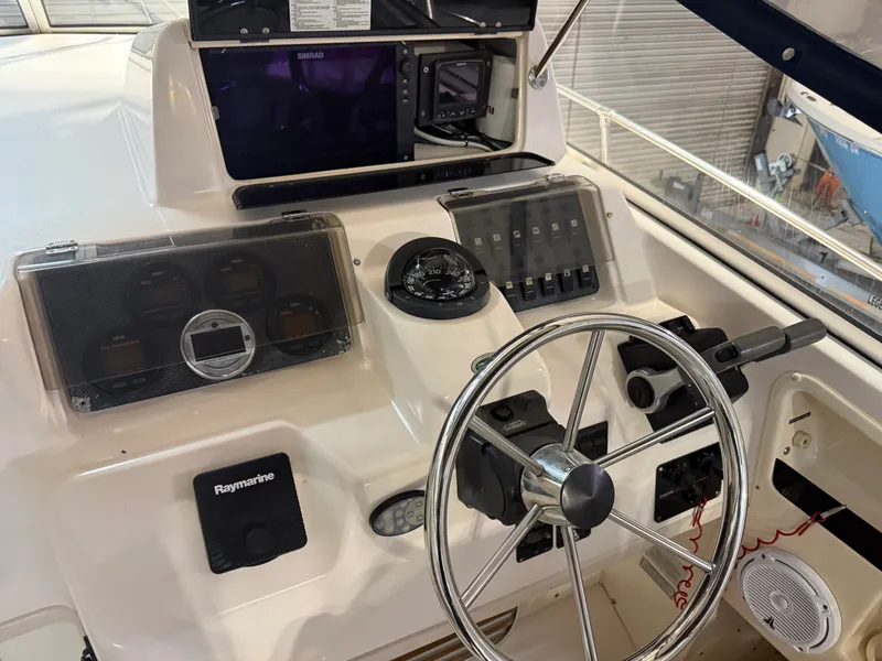 Slide: The Image of Grady-White Marlin 300 2002 - 19