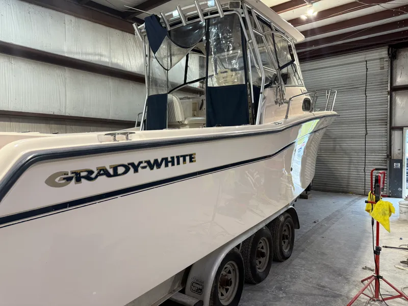 Slide: The Image of Grady-White Marlin 300 2002 - 2