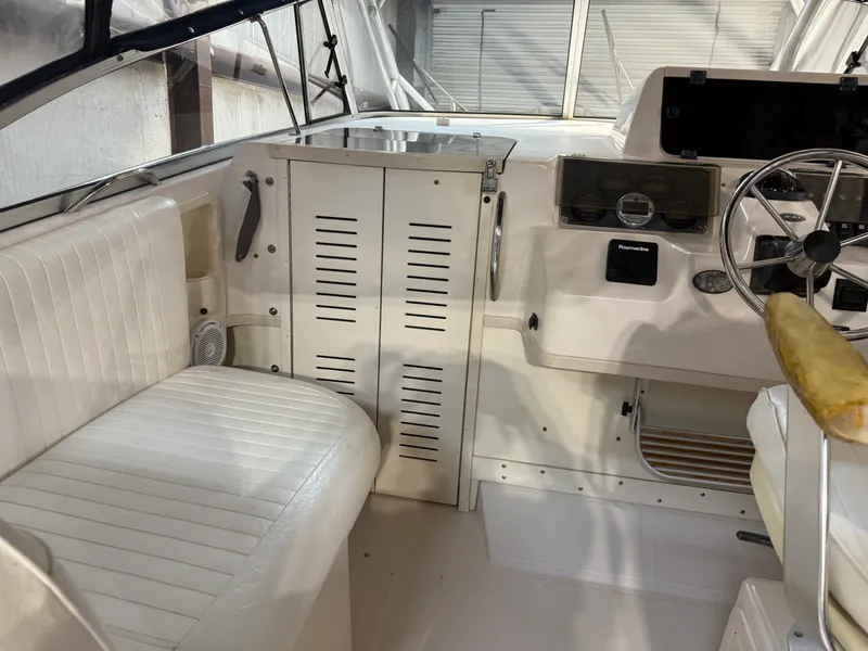 Slide: The Image of Grady-White Marlin 300 2002 - 31