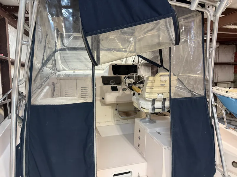 Slide: The Image of Grady-White Marlin 300 2002 - 33