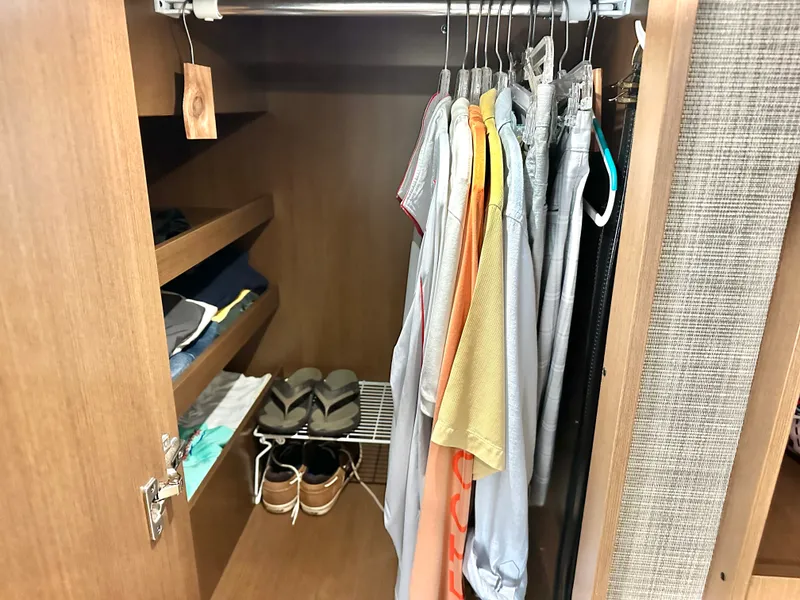 Slide: The Image of Sea Ray 400 SUNDANCER 2016 - 31