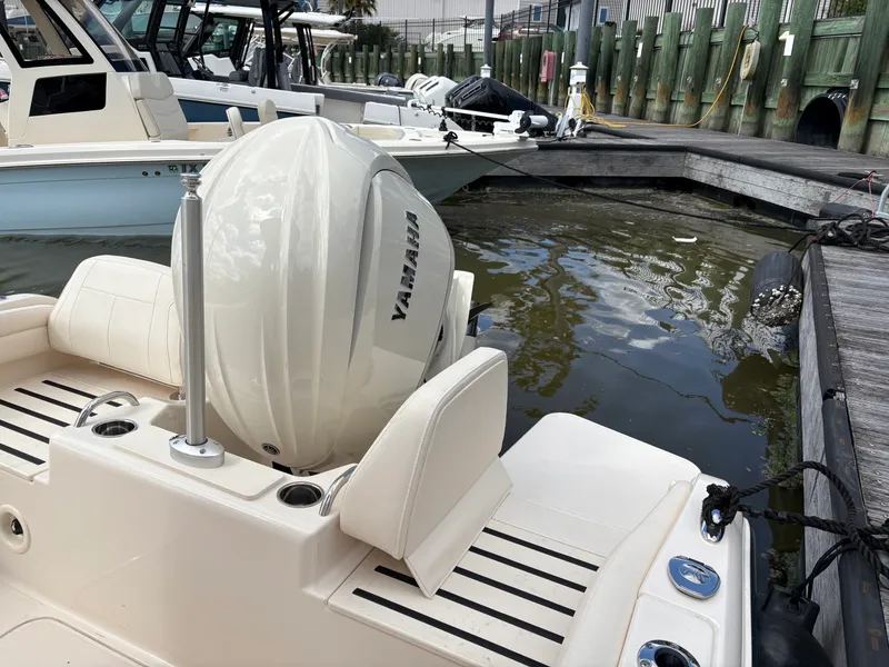 Slide: The Image of Grady-White Fisherman 216 2026 - 8