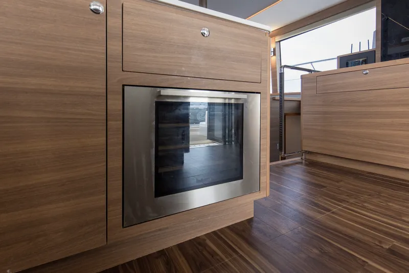 Slide: The Image of Aquila 54 2022 - 30