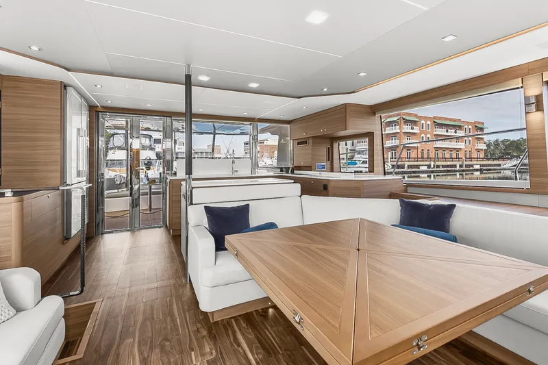 Slide: The Image of Aquila 54 2022 - 34