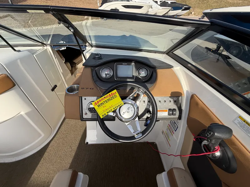 Slide: The Image of Sea Ray 270 SUNDECK 2015 - 3