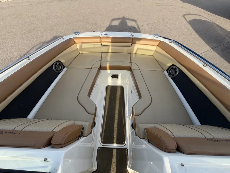 Slide: The Image of Sea Ray 270 SUNDECK 2015 - 7