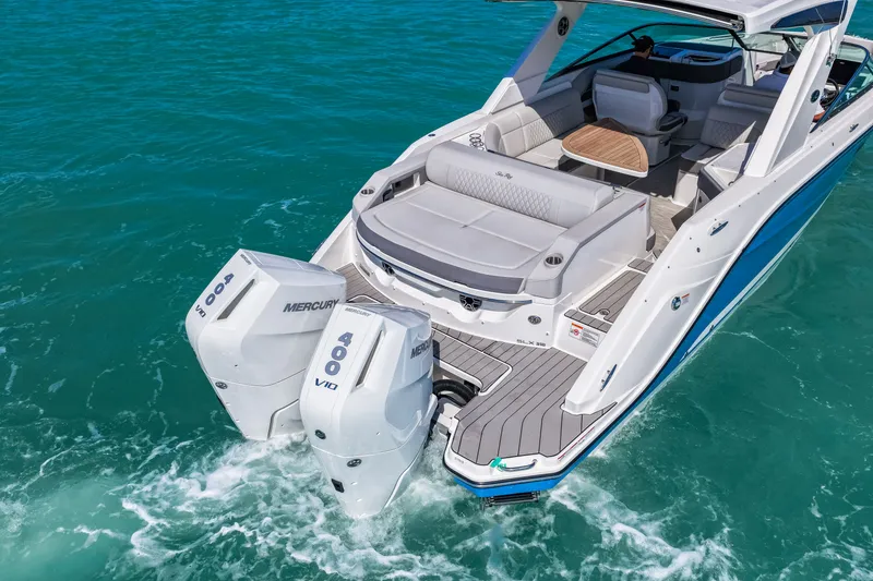 Slide: The Image of Sea Ray SLX 310 Outboard 2026 - 28