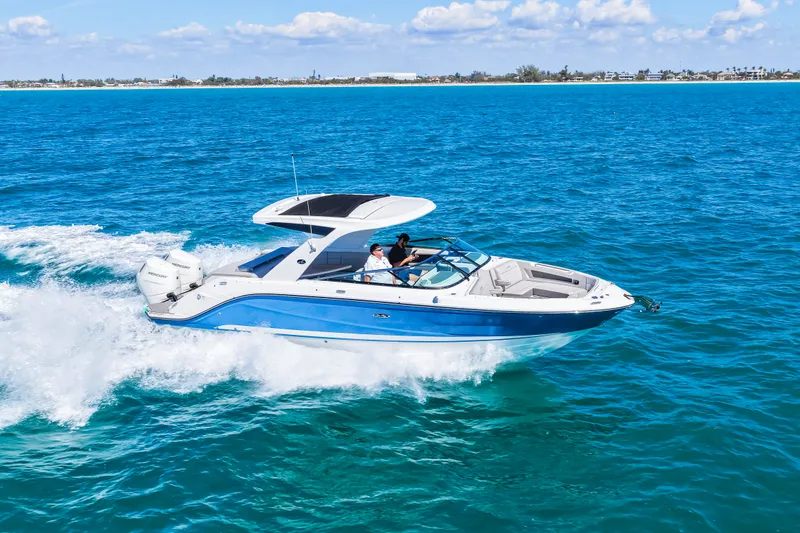 Slide: The Image of Sea Ray SLX 310 Outboard 2026 - 43