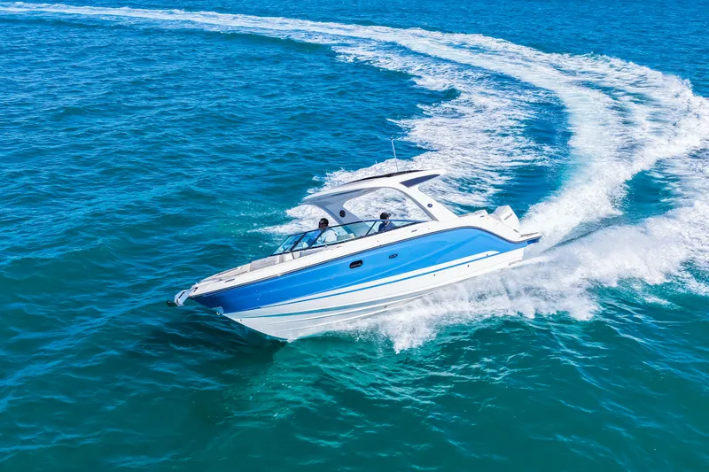 Slide: The Image of Sea Ray SLX 310 Outboard 2026 - 47
