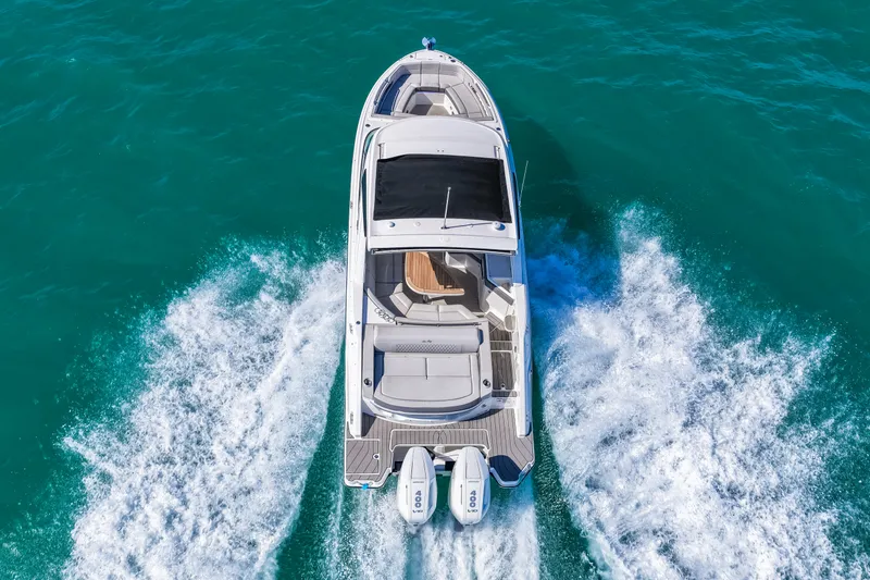 Slide: The Image of Sea Ray SLX 310 Outboard 2026 - 5