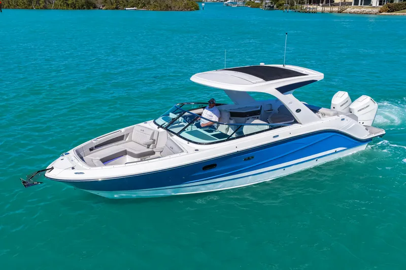 Slide: The Image of Sea Ray SLX 310 Outboard 2026 - 53