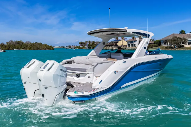 Slide: The Image of Sea Ray SLX 310 Outboard 2026 - 62
