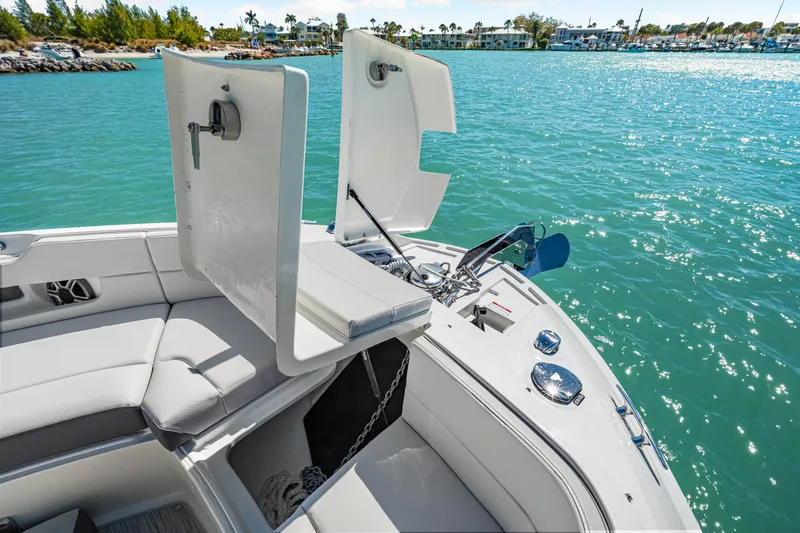 Slide: The Image of Sea Ray SLX 310 Outboard 2026 - 67