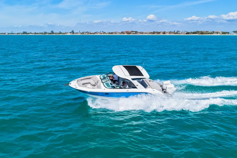 Slide: The Image of Sea Ray SLX 310 Outboard 2026 - 7