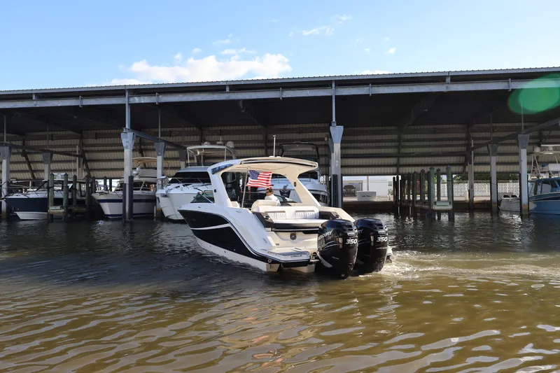 Slide: The Image of Sea Ray SLX 310 OB 2018 - 4