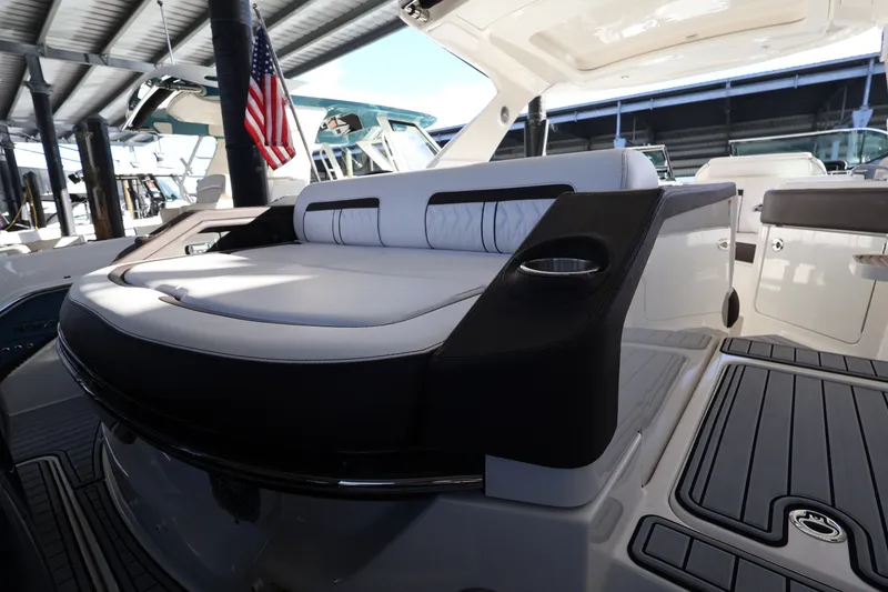 Slide: The Image of Sea Ray SLX 310 OB 2018 - 6