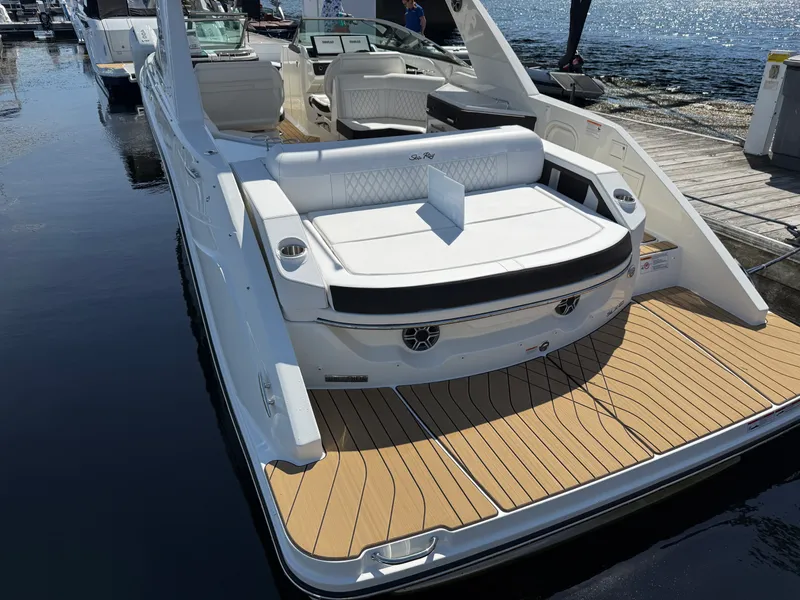 The Image of Sea Ray SDX 290 2026 - 1