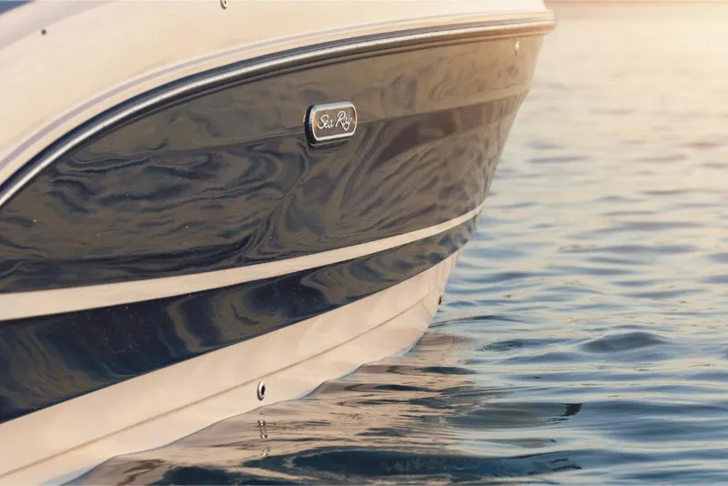 Slide: The Image of Sea Ray SLX 260 Outboard 2026 - 11
