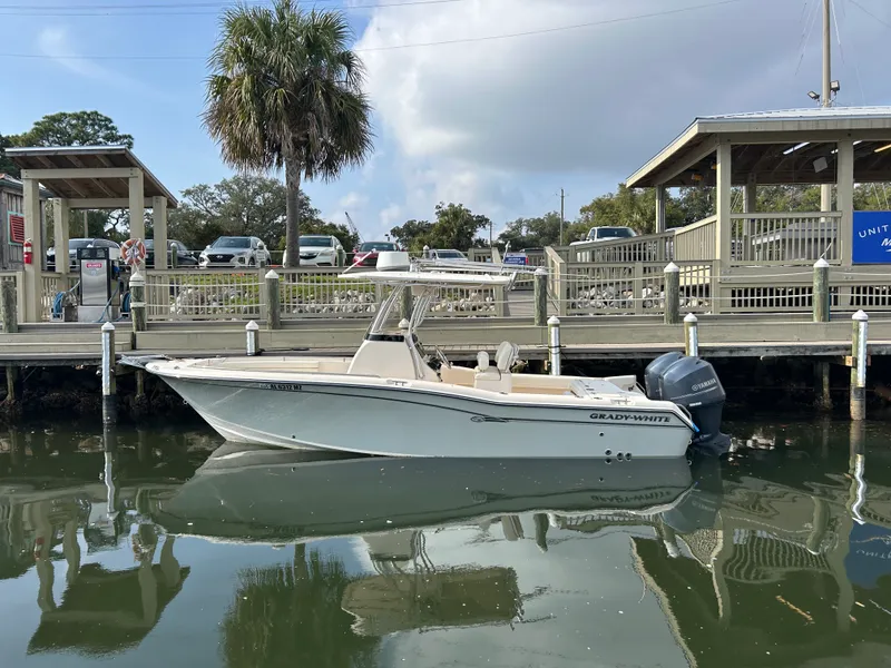 The Image of Grady-White 257 FSM 2015 - 0