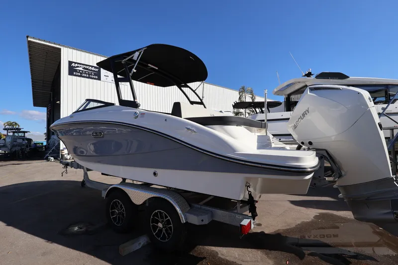 Slide: The Image of Sea Ray SPX 210 Outboard 2026 - 3