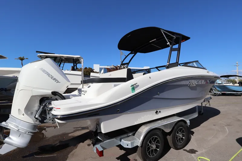 Slide: The Image of Sea Ray SPX 210 Outboard 2026 - 7